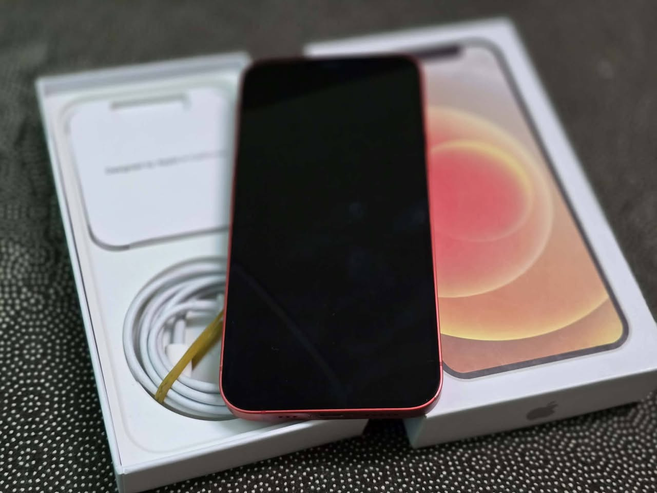 ايفون 12 العادي
ذاكرة 256
لون احمر
بطارية 84%

بي ثلمة بسيطة بالأطار 

السعر 325 الف
عنواني بغداد توصيل موجود


**إذا كنت صاحب هذا الإعلان وتريد حذفه لأي سبب، رجاءا أرسل رسالة إلى الدعم الفني**