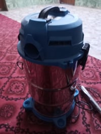 مكنسة كهربائيّة جديده استعمال اسبوع شغاله شرط الفحص غراضها كامله  سعر ...