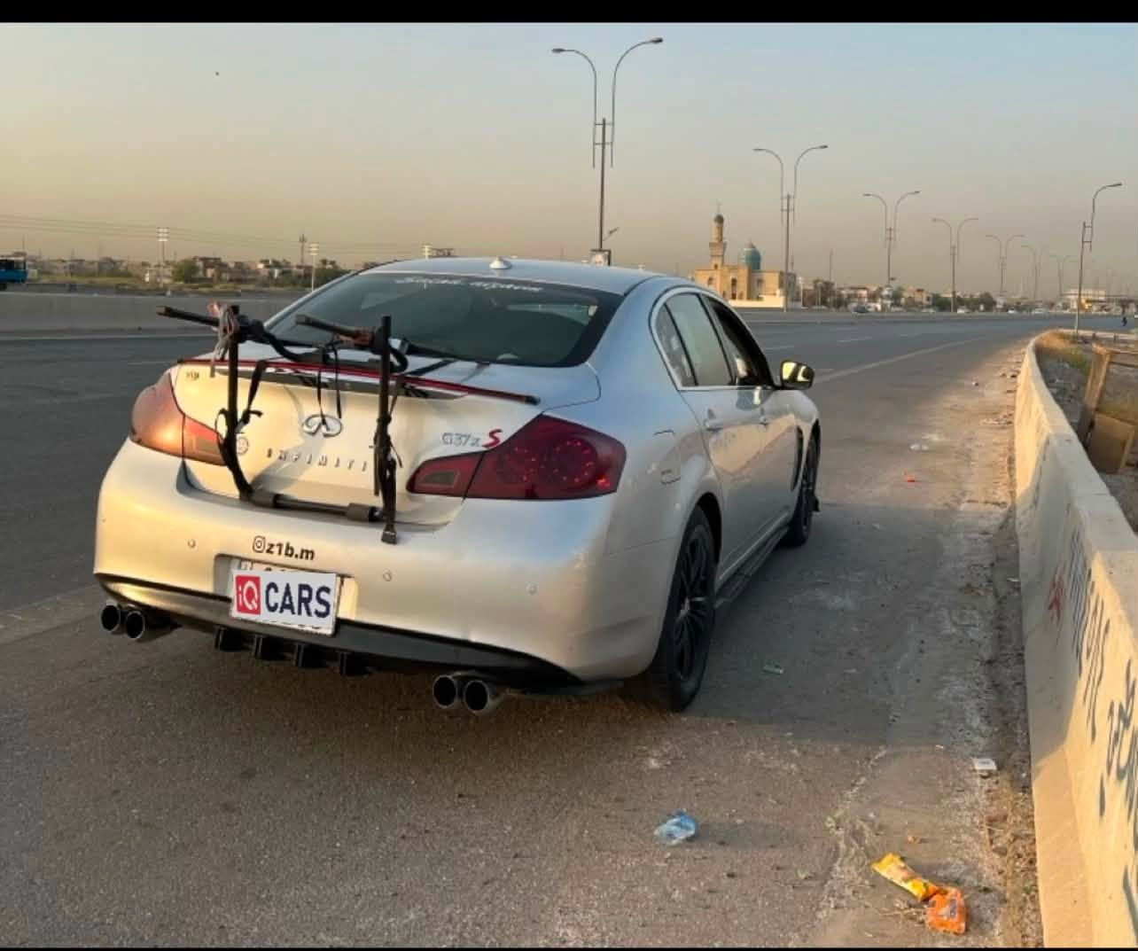 سلام عليكم للبيع انفنيتي g37صالون مديل2013 
معروفه مواصفات الانفنيتي بصمه كشنات جلد وكهرباء فول مواصفات السيارة بدون صبغ كفاله محرك وكير وحداديه بيه نواقص بسيطه سعرة 95 متوازي على فلوس ***********
