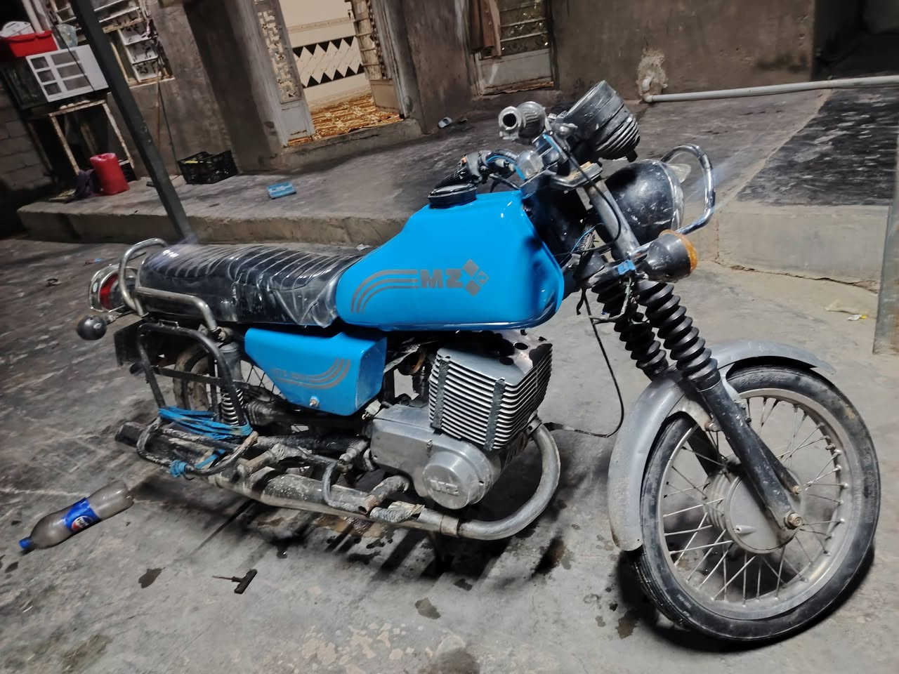 السلام عليكم للبيع سايس ثلاثه بدون بها لحيم جوا الكشن سعر 750 وبيها مجال شيء قليل  العنوان بغداد تقاطع النهروان. اذا مو شراي لا تتعبني يعني ابيع كوم حديد ***********
