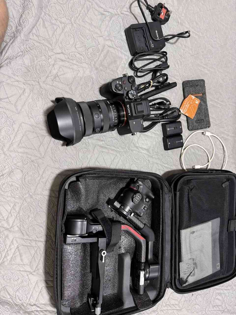 السلام عليكم  كامرة سوني a7—4فول فريم شتره واحد كي الكامره جديده مستخدمه كلش قلي وياها عدسه سكمه 70–24
ورنين وكلشي واضح كدامكم 
السعر قفل نهائي 4مليون و٣٠٠الف سعر قفل ابيعهن شلع تحياتي الكم
***********
متوفر واتساب 
مامتواجد ع الفيس
