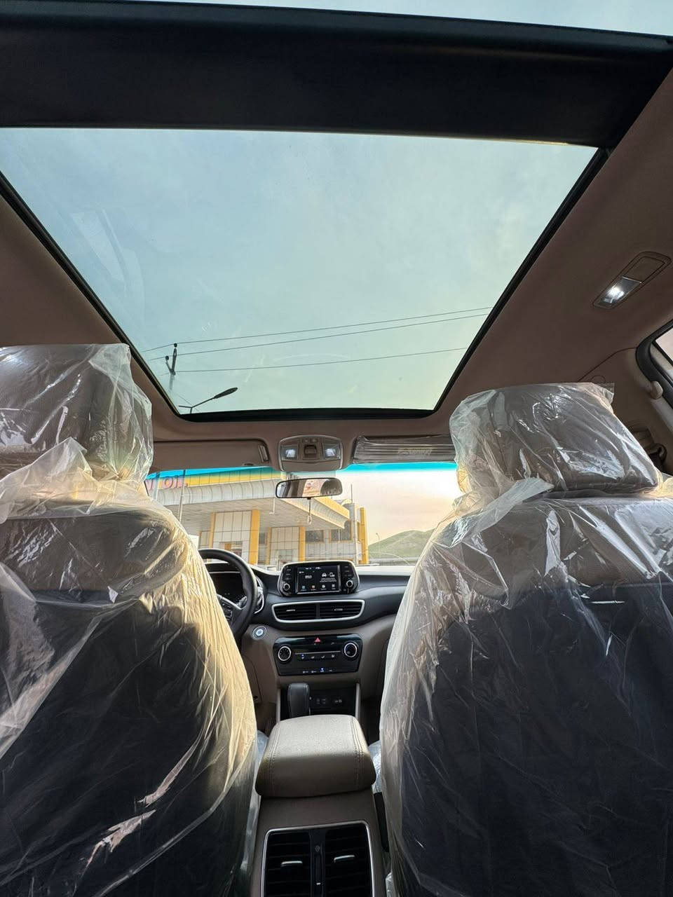 هیۆندای توکسون 2020 فوول فووله لیمیتید،
108 هەزار ڕۆیشتووە , 
سەقف پانۆڕاما ، لایت عدسە ، 
هەردوو کشن کارەبای ، پانۆراما ، 
برێکی لە بن پێ مەرغوب ، شاشە گەورە ، 
چونە ژوورەوەی زیرەک , 
سێ مۆدی لێخوڕین ، ئیکۆ - سپۆرت - کۆمفۆرت ، 
بەسمە، ئاوێنە کارەبایی، + 
هەموو مواسەفاتەکان بەزیادەوە
هەموو شتی بە شەرت توند و تۆڵە
رەقم هەوڵێر (ڕەقەم و سەنەوی نوێ تا -2031 )
سوبغ هیچ هیچی نیە مەگەر تێبینی بچوک 
شوێن هەوڵێر

سـعـر : لە کۆمێنت داوابکە ڕاستەوخۆ بۆت دێت 📥 

گێر و مەکیەنەی بەشەرت 
هیچ کێشەیەکی تێدا نییە 

ژمارەی خاوەنەکەی 
***********
