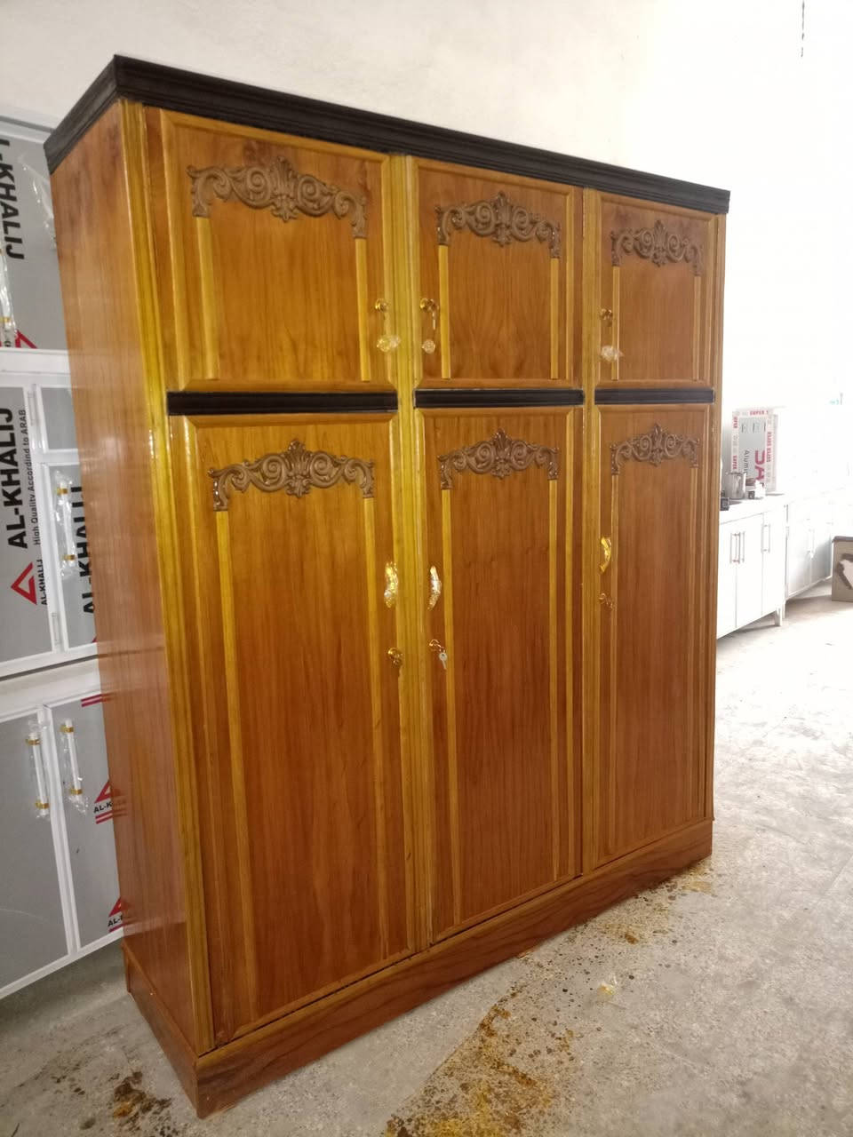 كناتير جديد اسعار ثابتة جملة مفرد
كنتور ابو ل 2 باب جديد السعر 150 الف 
كنتور ابو ل 3 باب جديد السعر 225 الف 
كنتور ابو ل 4 باب جديد السعر 275 الف 
رقم الهاتف ***********
