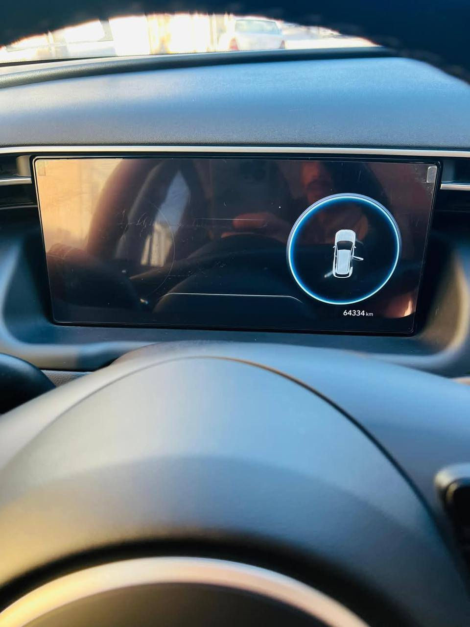 السلام عليكم 
توسان 2024 لمتد  1/1 فوللل Vip
تتقدم وترجع بالريمونت 
كشنات تدفئةو كهرباء و خزن و تبريد و جلد 
كشنات خلفية تدفئة 
بنوراما  كير بيانو صندوك شفط كهرباء 
سستم صوت بووس BOSE
كامرات 360 
محرك 2500 كير 8 نمر بدون دوانز  
رادارات السيارة جديدة ونظيفة وخير من الله اوتو بارك
مواصفاتها معروفه 
حادثها سرقه اغراض البجم واصبعين بالبنيد اثر التحميل
بدون شاصي بدون لغد بدون ضرر
وشادلها دعاميه تفصيخ
ماشية 64 الف كيلو   فورويل
السيارة جديدة جداً جداً بالنسبة لموديلها 
كير محرك صدر مكفول ومابيها اي نقص ع اخر حبة  ومتتقارن بالخليجي
مكانها بابل الحله 
السعر 205 
***********
