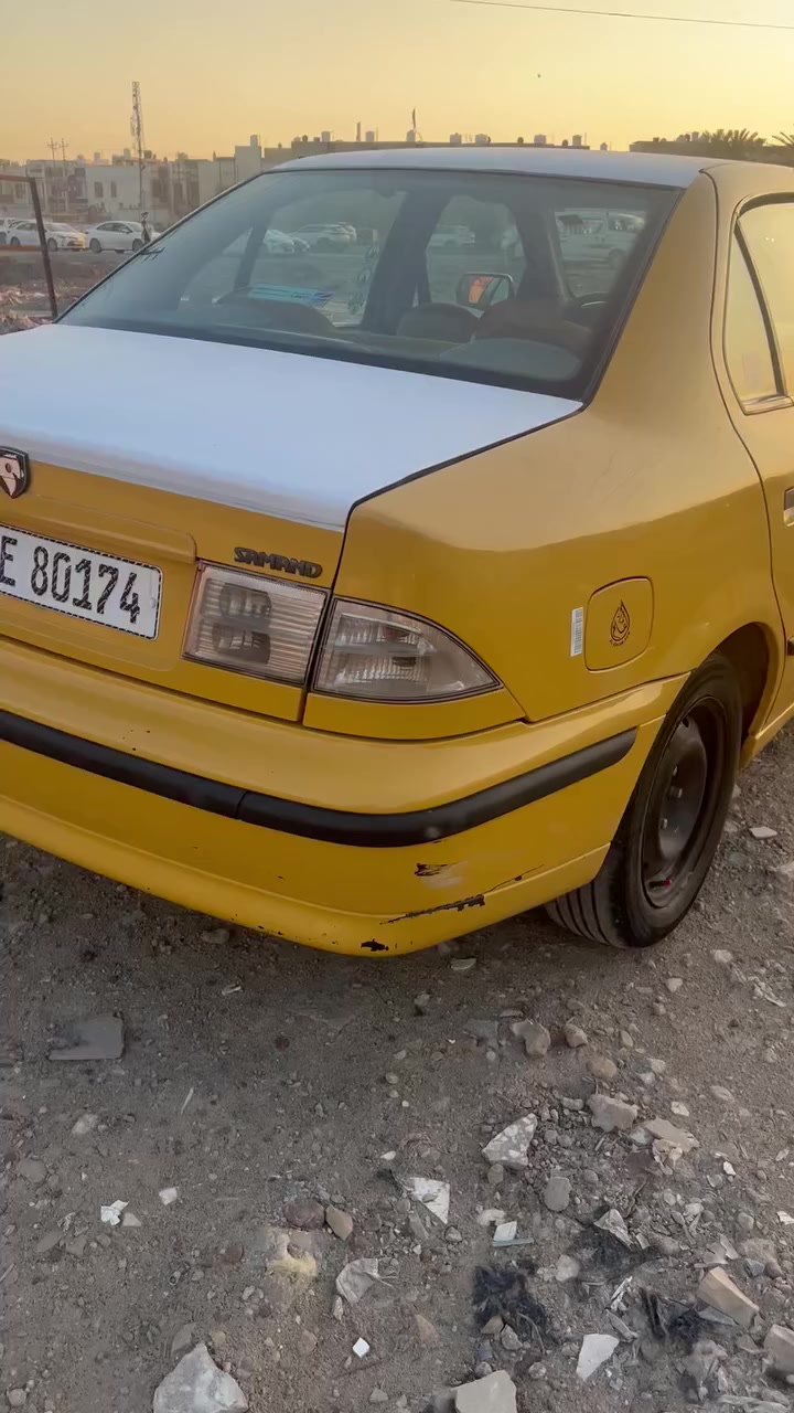 سلام عليكم سمند موديل 12 سيارة نضيفة شوفت عينكم كير مكينة نضاف تبريد تدفة كلة شغال صدرهة 50 بل100 بس مصفرة هية وغرامات تحويل ثاني يوم بسمي مكان بغداد رقم ***********
