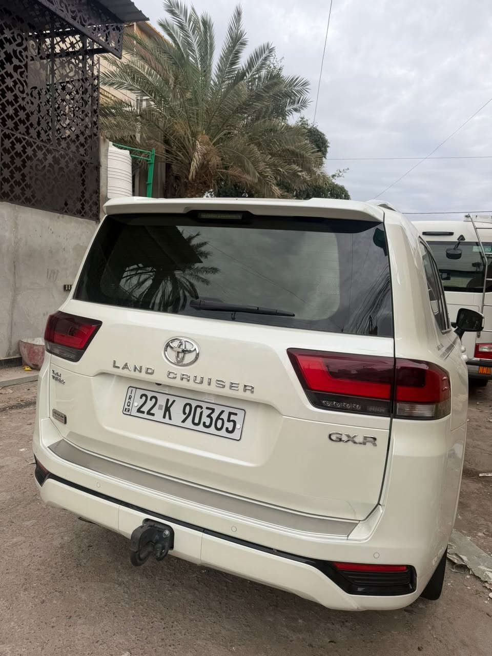 السلام عليكم 
لاند كروز البيع 
توين تيربو 
ساز 2024
ماشيه 16الف 
وسعرها730 وبيها مجال
العنوان البصره المعقل
***********
