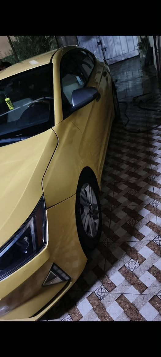 يا الله سلام عليكم
***********

النترا  موديل 20
 137 بيها مجال قليل
  سيارة جديدة حلوه مال جناي  بغداد  بسمنا
 مكانها سبع البور 
 مصفرة و جاهزة
 تحويل  مباشر 
  مابيها نقص حبايه 
حادثها امريكي موجود.
 تبديل قطعه وحده بس بنيد الباقي كله ابلادي
