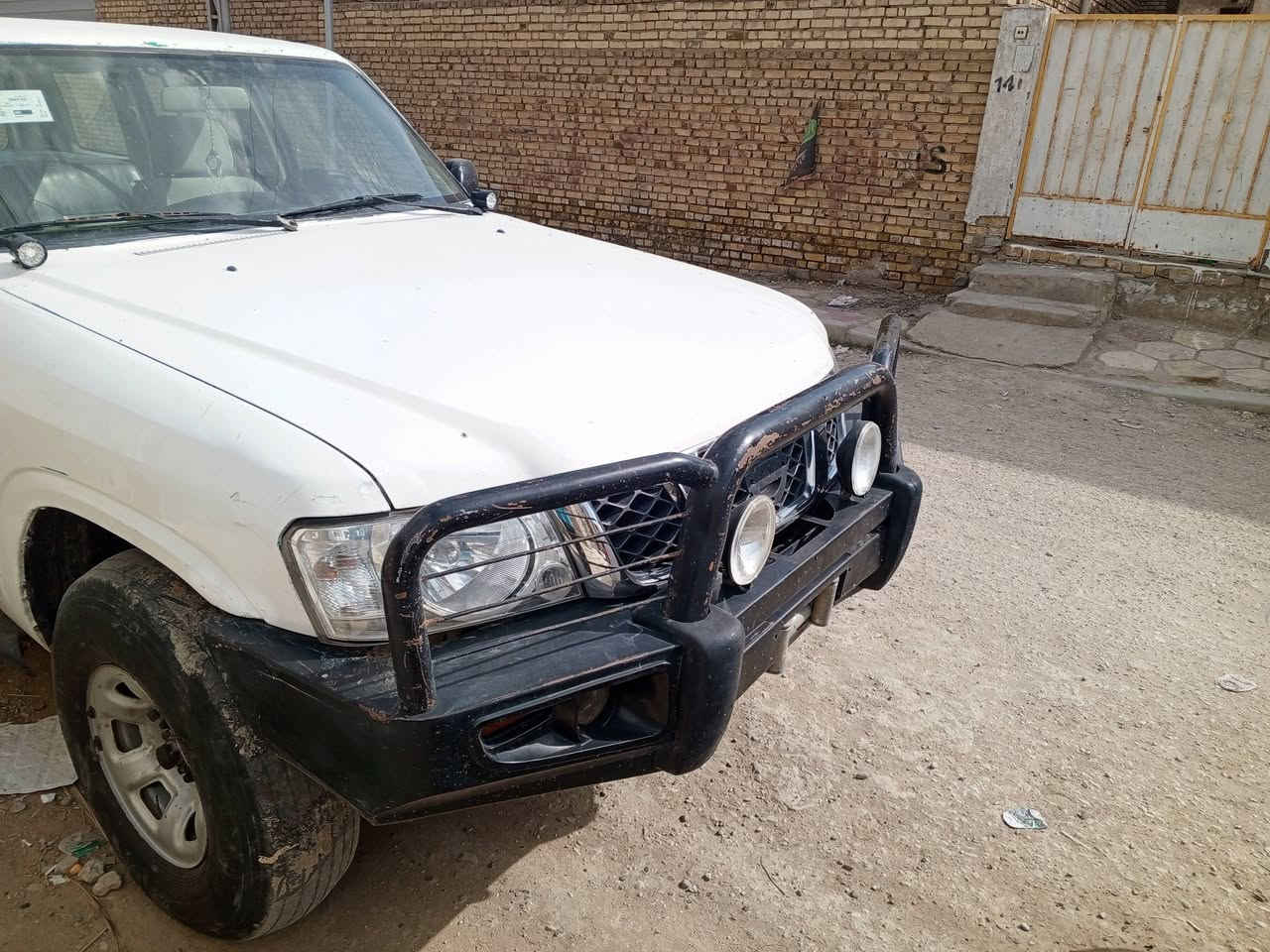 السلام عليكم
نيسان باترول 
الموديل:2008
المواصفات:فول عادي
الرقم: مزاد وزارة الداخليه 
السعر:90
بيهة دعاميه حديد نوع ARE
الوقود :غاز RPG/ بانزين دبل تانك
الأطارات:بالون نوع جمل 
نضافهة السياره : مصبوغه عام للجماليه دالداخل جديد كشنات البلاديات مشدودات حالين 
المكينه :كفاله 
الكير:كفاله 
الحداديهة:كفاله 
العنوان :ميسان 
لالستفسار:*********** رقم صاحب السياره متواجد فيس و واتساب وشريحه.
