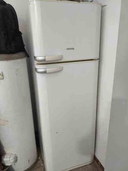 فريزة+براد +سخان ماء+غساله حوضين للبيع .
*********** للتواصل
