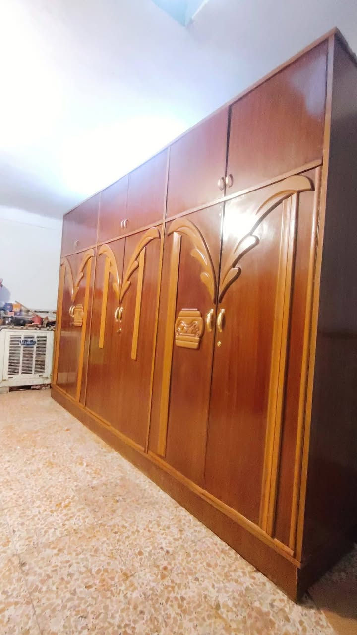 بيع وشراء  متوفر  كناتير بكل القياسات بوفيه جرباية كاملة او بس صوميه وغرف صاج وتركي ميز تواليت ونشتري الأثاث المستعمل  تواصلوا ويانه خاص 🌸


**إذا كنت صاحب هذا الإعلان وتريد حذفه لأي سبب، رجاءا أرسل رسالة إلى الدعم الفني**