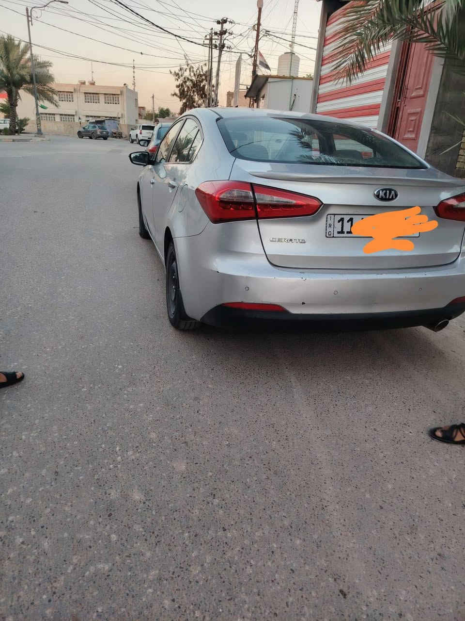 بسيراتو ٢٠١٤ مكينة ١٦٠٠ دوش رقم بغداد دولي بااسمي فول مواصفات عدا الفتحه مكفوله من الصبغ والضرر بيها ملاحضات سيطه السعر ١١٥ وبيها مجال *********** مكاني مسيب
