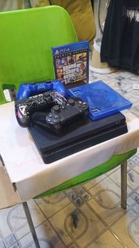 بلاي4 سلم • هارد 1تيرا • مهكر مع اقراص