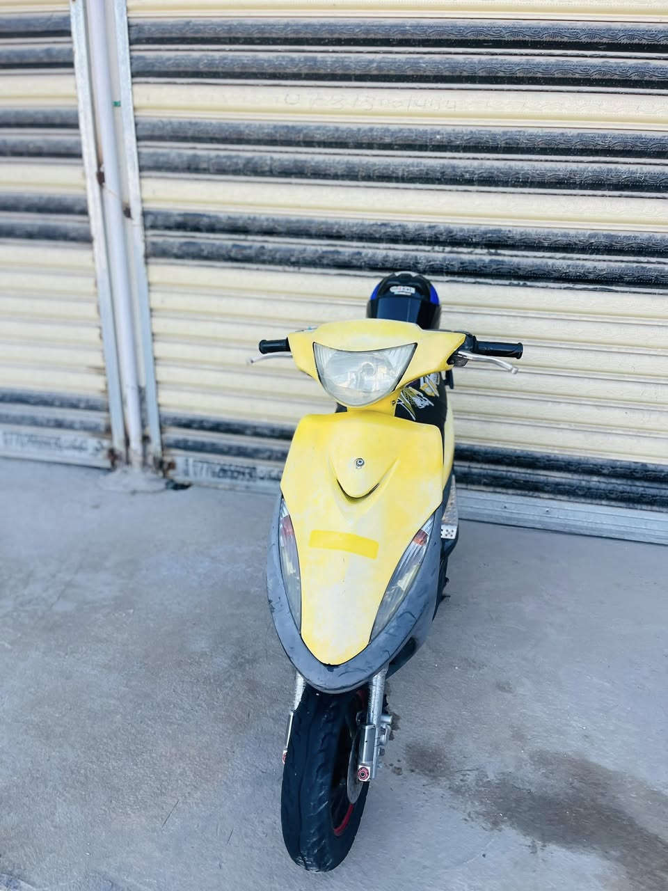 ماكس عدله للبيع درجه شوفت عينك خير من الله كلشي ع بلادها درجه لا مفتوحه ولا شي كلشي مابيه جيب فيتر وتعال السعر ٧٥٠ او مراوس بوليس مصطره ) الرقم :***********
