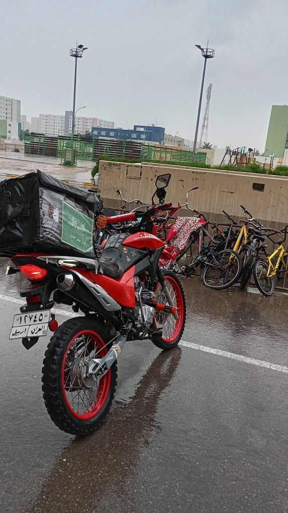 السلام عليكم.
لانسون قفاز مكينة 150cc
الدارجه ممشاها قليل كفاله عامه من تاير ل تاير مرقمه رقم اربيل بأسمي مكينه خير من الله الدراجه بلادية ونضيفه اريدها ب مليون و 650 وبيها مجال متواجد واتساب ***********
مكاني بغداد بسماية المدائن, بابل
