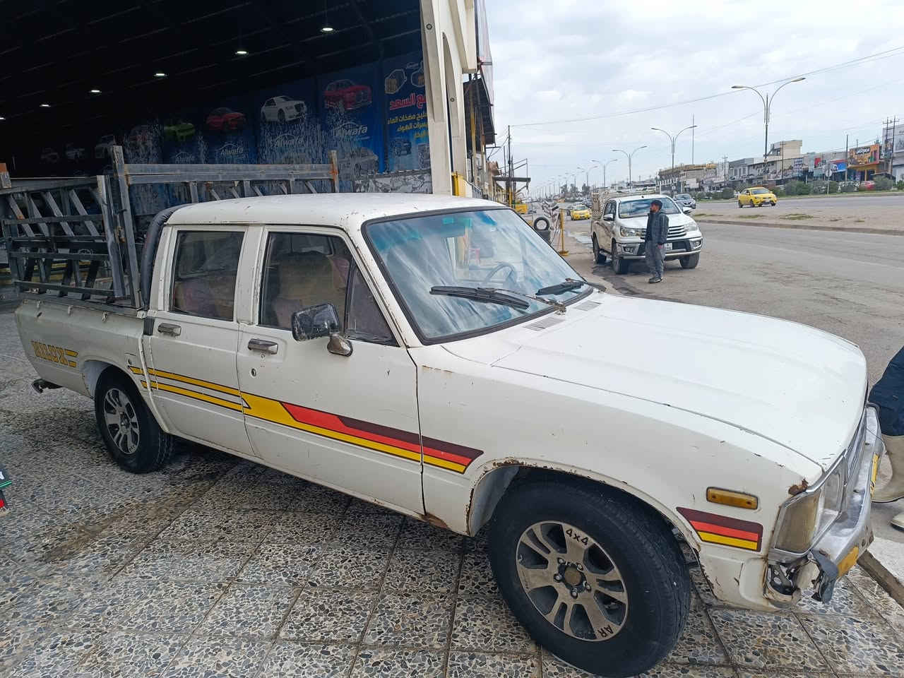 بيكم 82 كربون بانزين  شرعي موجود شرطت التحويل محرك امعمر جديد قبل يومين  السعر 30وبيه مجال حك الجيه  ***********عنوان موصل
