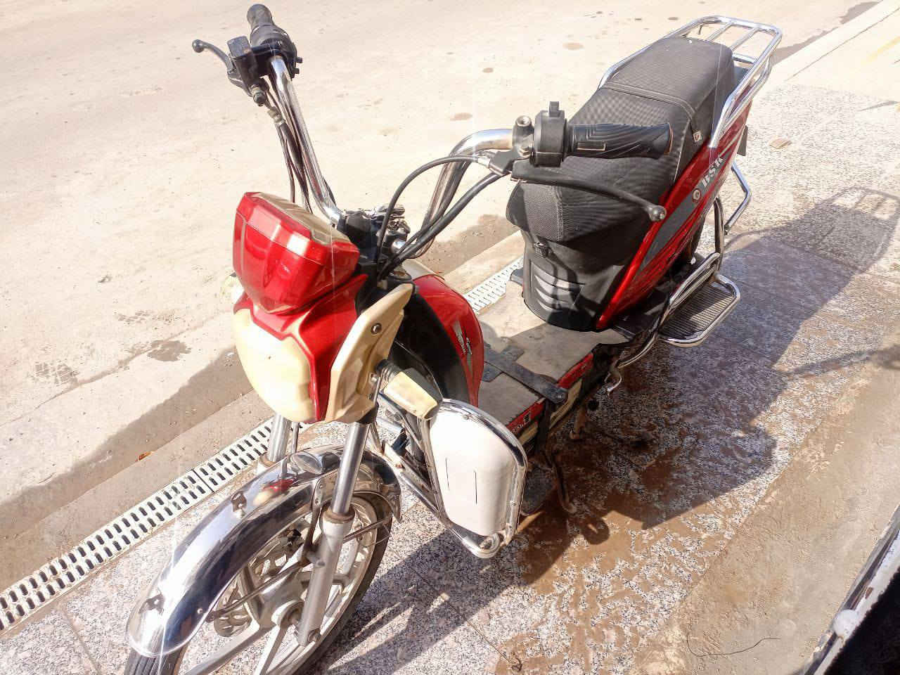 دراجه كلشي مابيهه نضيفه سعرهه 450 وبيهه مجال الي يريدهه يراسلني خاص


**إذا كنت صاحب هذا الإعلان وتريد حذفه لأي سبب، رجاءا أرسل رسالة إلى الدعم الفني**