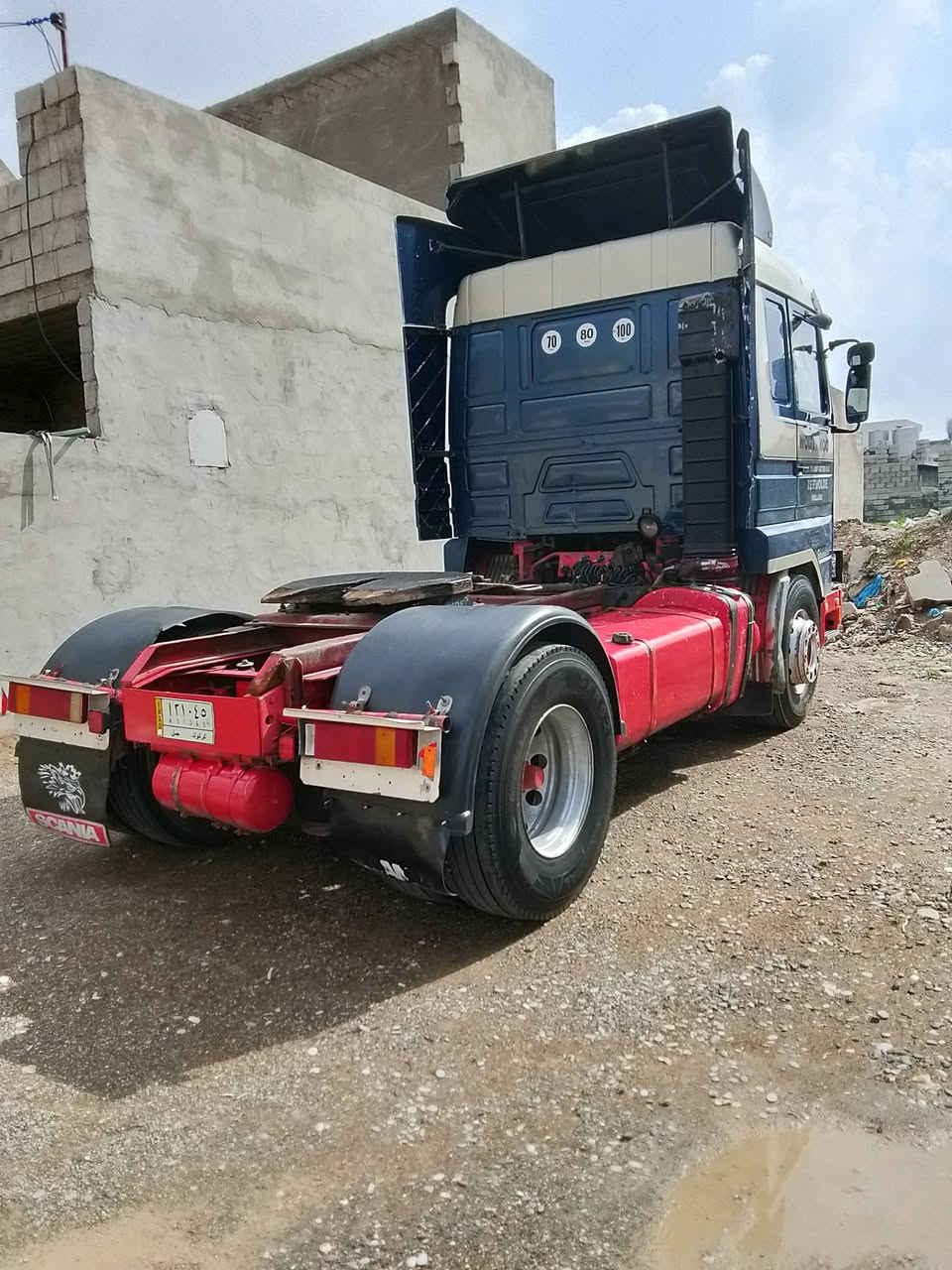 للبيع اسكانية 13 سيارة نضيف مكفولة جاهزة لشغل ***********
