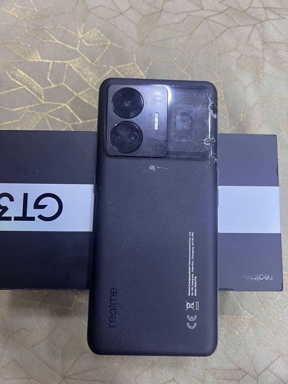 السلام عليكم جهاز Realme GT3-240w جهاز شغال بس بي كسور بالضهر شاشته 120 هرتز مساحته 1تيرا معالج سناب دراكون مناسب للالعاب السعر 450وبي مجال حك الجيه مكاني بغداد جديدة للتواصل ***********
