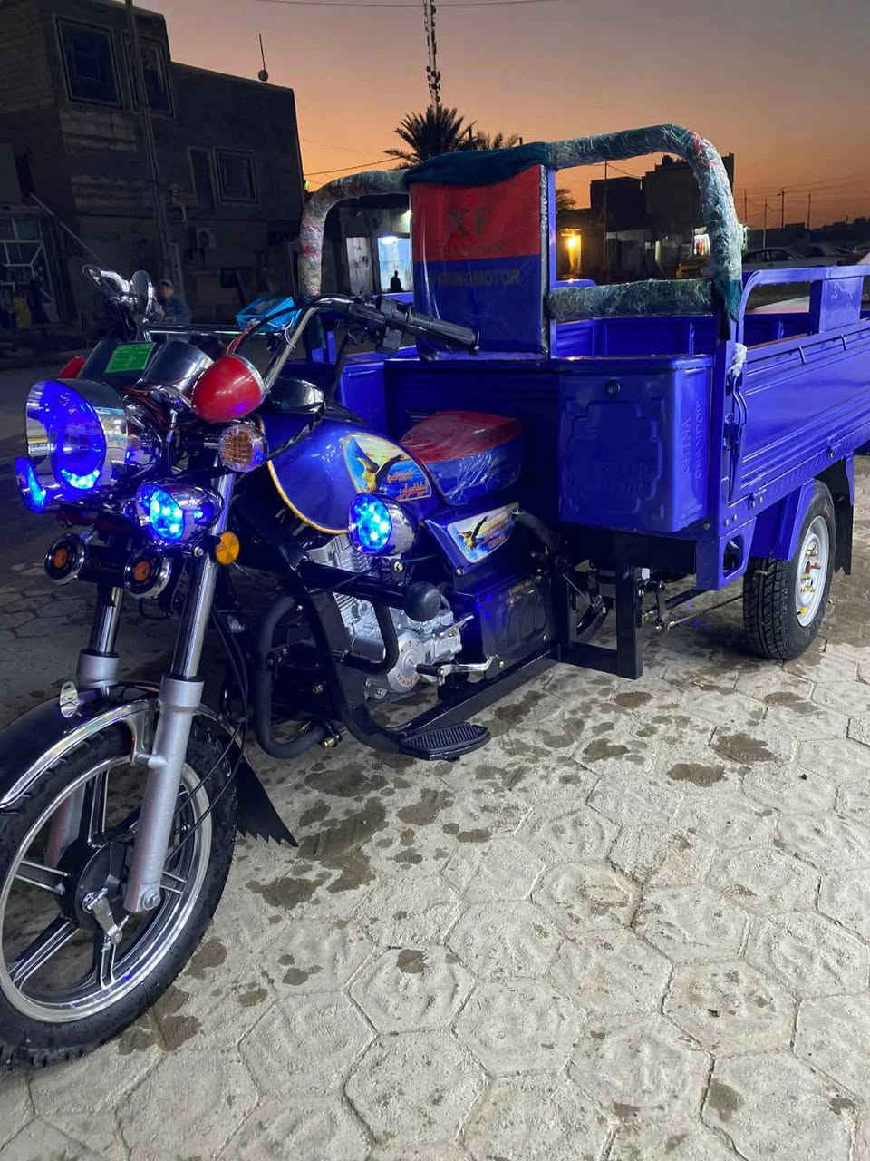 السلام عليكم ستوته صقر للبيع موديل 2023 بصمه تشغيل عن بعد ٣ براغي بصمه تشغيل عن بعد صارله شهر من طلعت من الوكيل وكيله الزعيم نبيل جرد السعر مليونين وستميه بيها مجال بصيط وهذا رقمي 
***********
