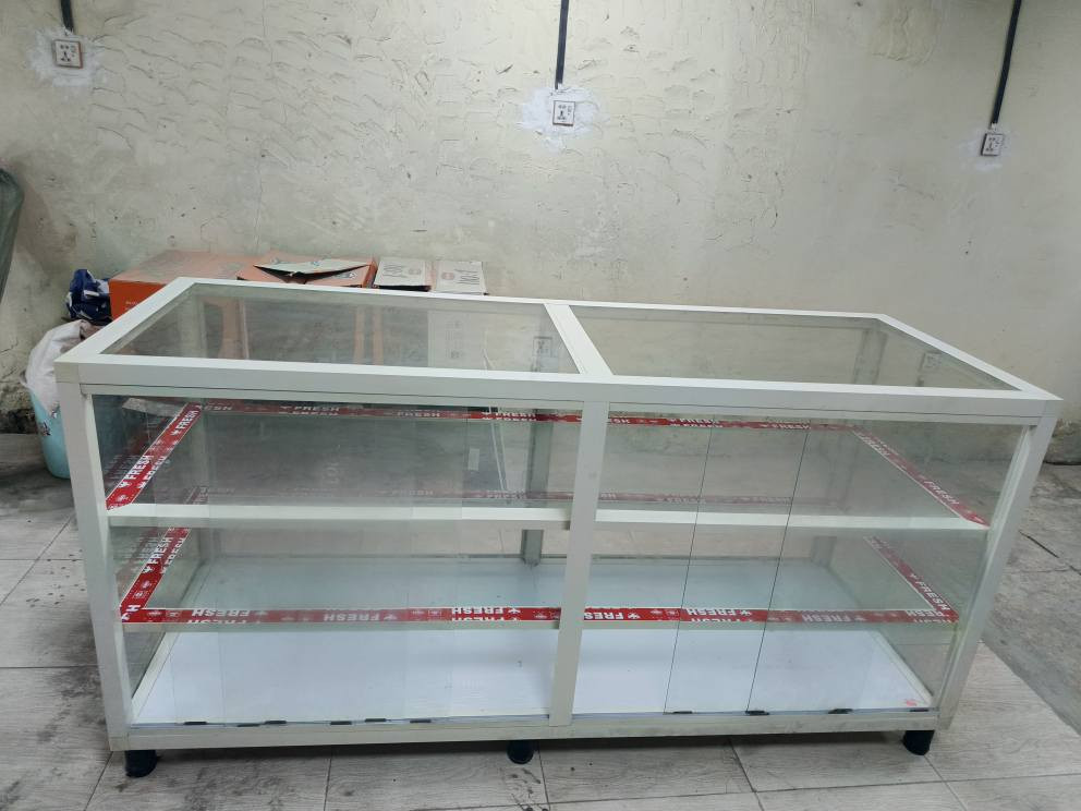 ميز حلويات ياخذ 20 طاولي تزكام الثقيل مستغدم 15 يوم مكاني كوفه عباسيه سعره 400 ‏‪‏‪***********‬‏
