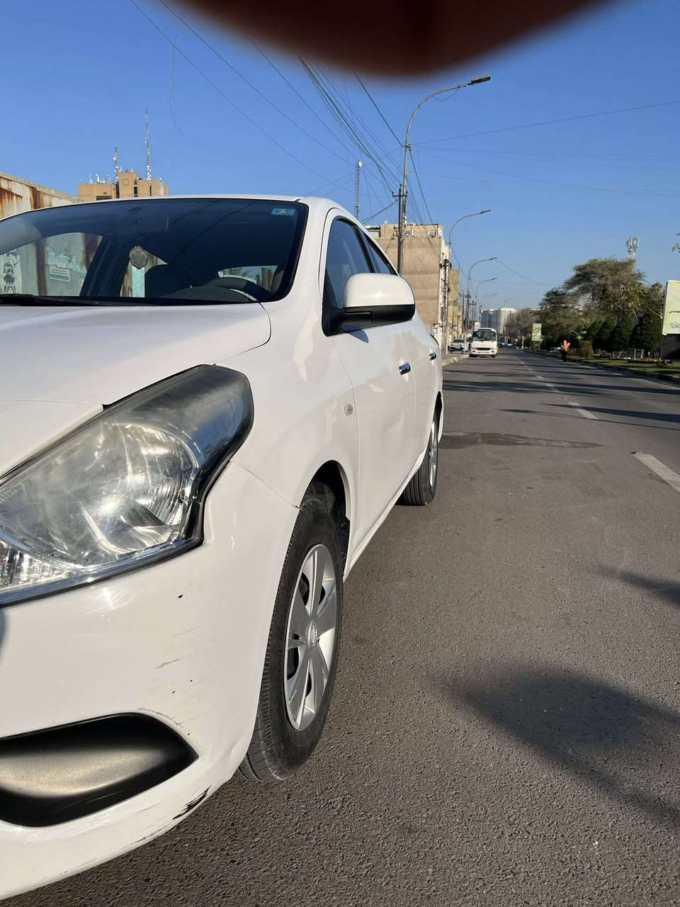 السلام عليكم

نيسان سني هندي موديل 2020 بليتة زركة.

ماشية 58 
السونار والصور توضح تفاصيل السيارة 

السعر  104 وبيها مجال
📍 مكاني بغداد/ البلديات 

***********
