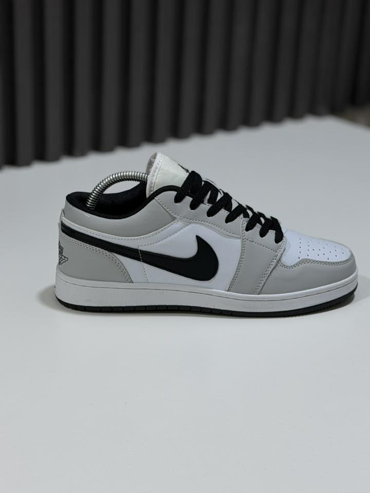 قياس 41 طول قدم 25 ونص يلبس 40
فيتنامي السعر 15 الف


**إذا كنت صاحب هذا الإعلان وتريد حذفه لأي سبب، رجاءا أرسل رسالة إلى الدعم الفني**