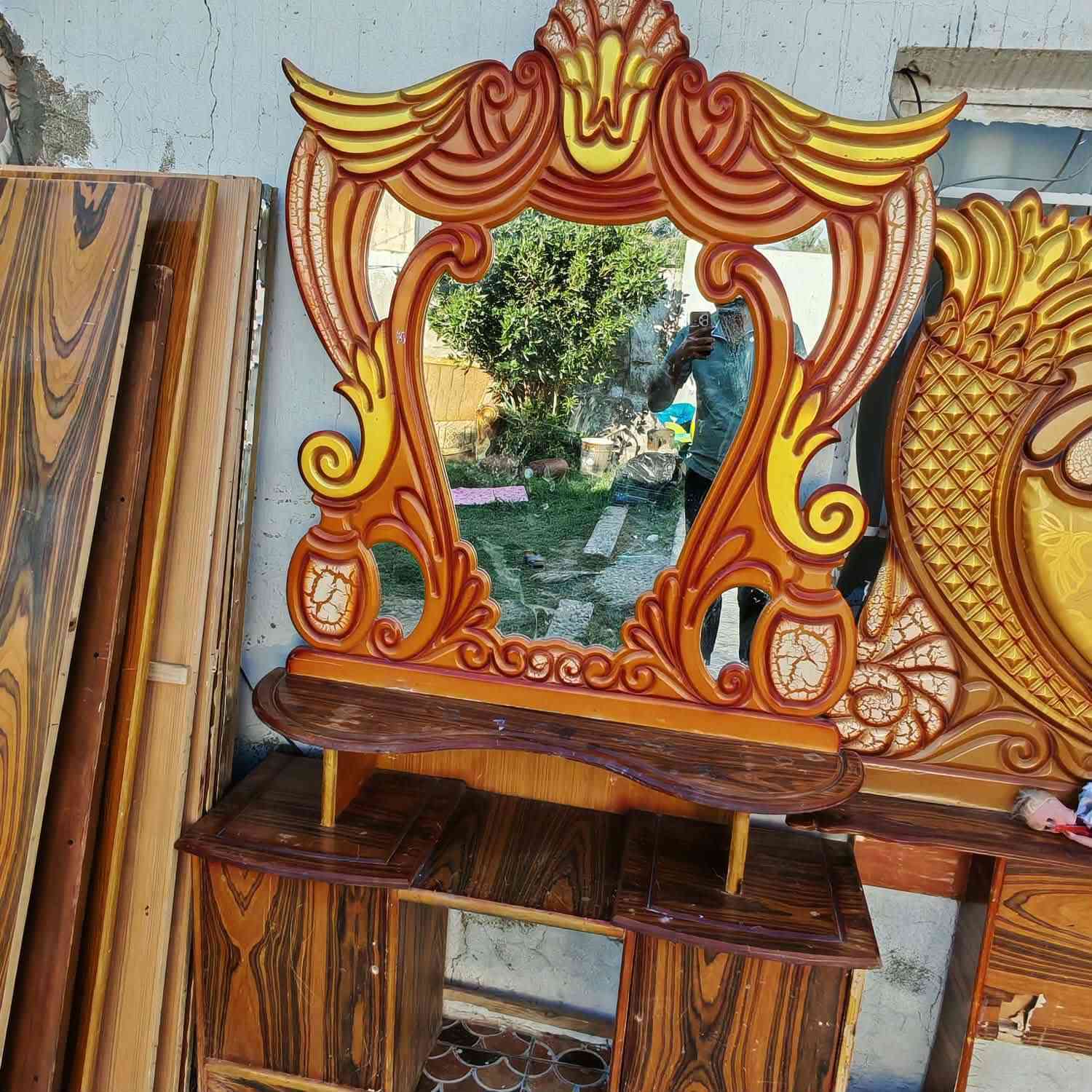 السلام عليكم غرفه كامله نضيفه كلش تخت وتاجها وكومديات ميز لمرايه ميز البلازما كنتور كله كامل مكانهم لحي سعرها 300 مبرده شغاله هيه وميزها ب 65 مكان لمبرده طشاش لمايشتري لا يتواصل


**إذا كنت صاحب هذا الإعلان وتريد حذفه لأي سبب، رجاءا أرسل رسالة إلى الدعم الفني**