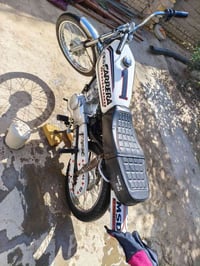 دراجة شاصي • أوراق أصلية • ناحية الطار