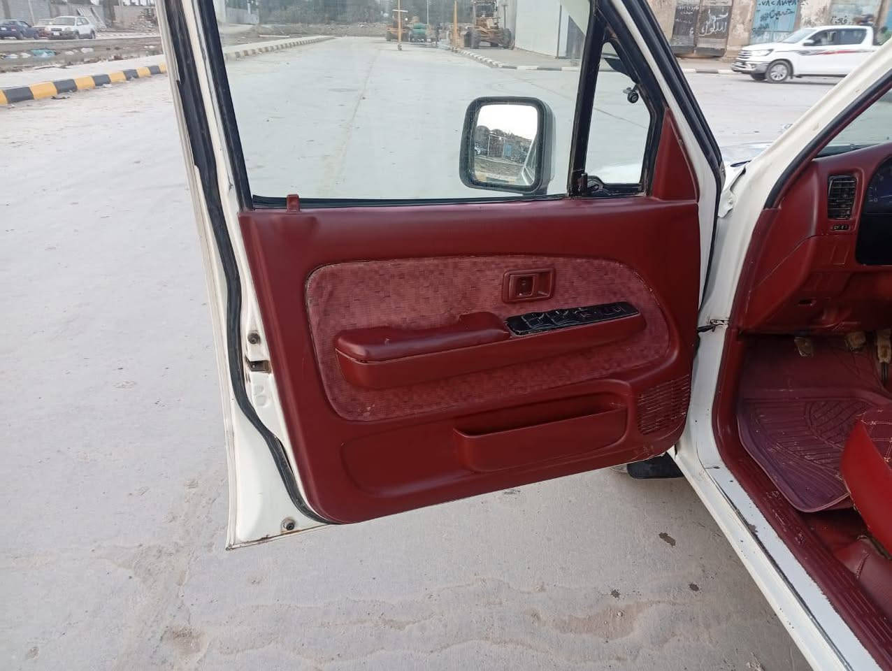 السلام عليكم البيع جمره موديل ٢٠٠٢ مكفوله كفاله عامه سياره جديده وجاهزه ماتصرف عليه الف رقم بصره مشروع وطني سنويه ال٢٠٢٨ سياره مال جناي لسعر ٩٨ وبيه مجال بصبط مكان ذي قار الرفاعي ترهم مروس بتك قماره***********
