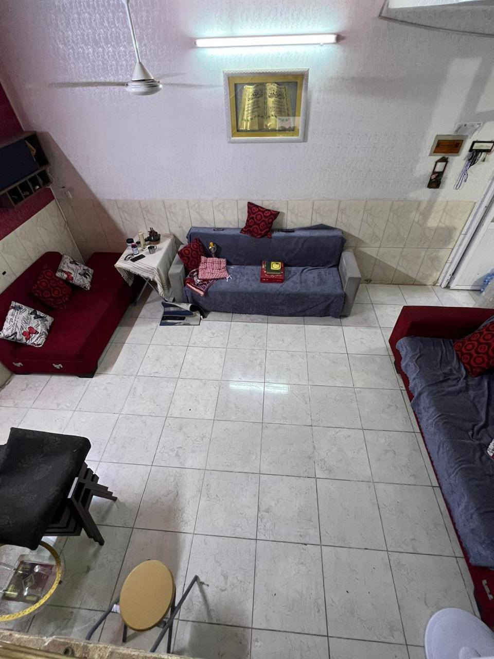 للإيجار 
١٠٠ متر سليماني ٤٠٠ الف 
***********
