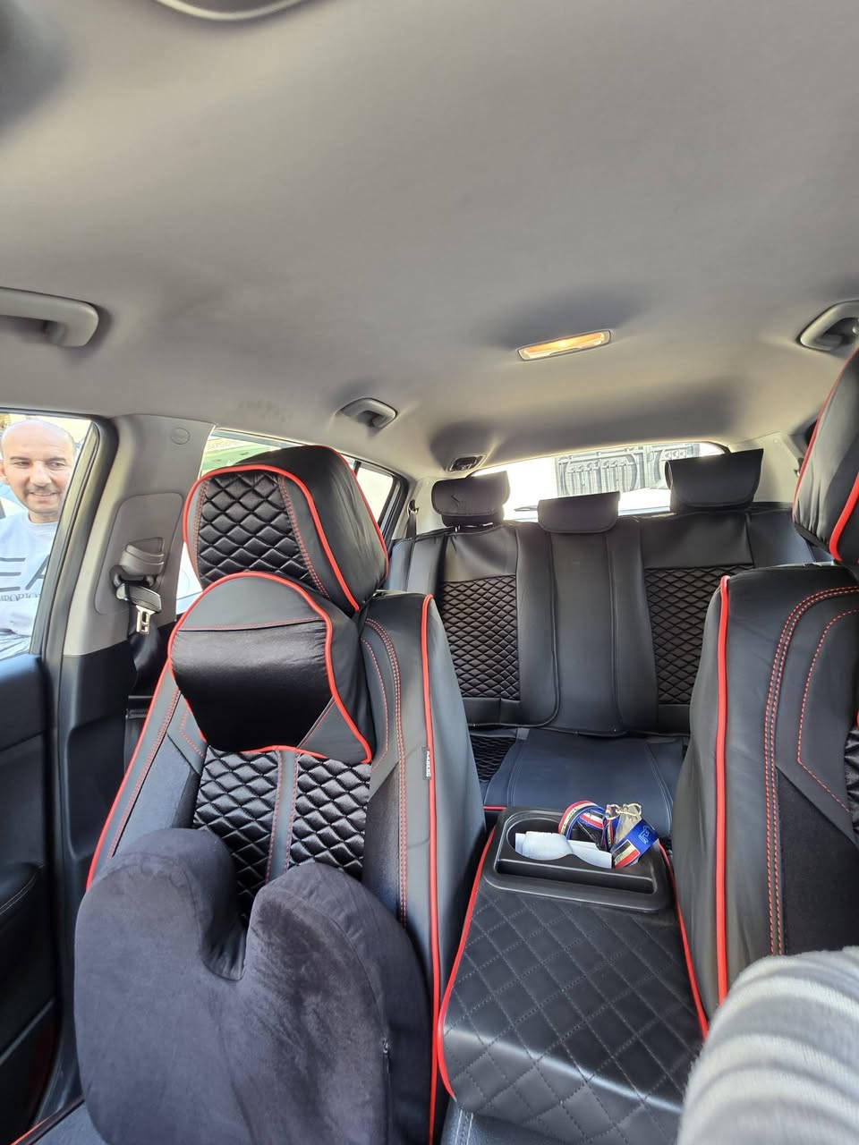 السلام عليكم 2020 سبورتج
مكفوللل وارد امريكي مكفول كفاله عامة تقرير مياة امطار 
السعرر 210 وبي مجال قليللللل قليل قليل
*********** 
مكانها الدورة السيارة عل فحص محرك كير صدر شاصي كهربائيات الخ.
