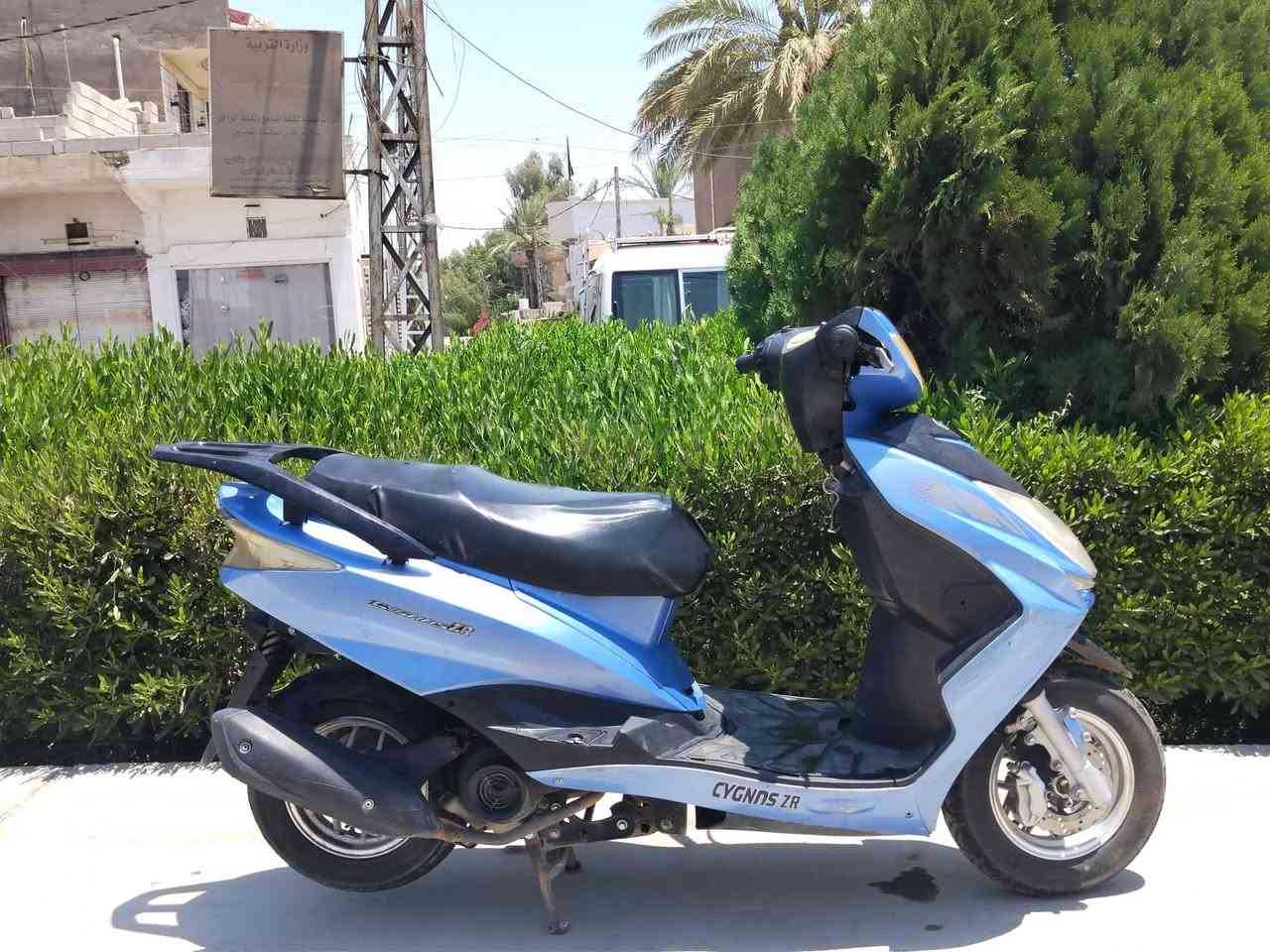 سلام عليكم
للبيع سكنس صيني
مكينه ماكس ما مفتوحه بيها خيط تبخير 
كهربائيات كلها شغاله
شلعه معدل خير من الله
السعر 275 وبيها مجال
***********
