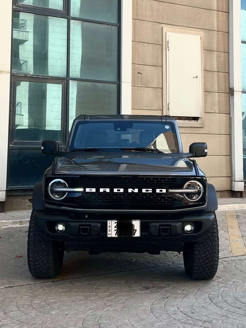 فوردات للبيع ٣ برونكو لمحبي المغامرات والطرق الوعره سيارت تحدي جميع الضروف من فورد الامريكيه 🇺🇸🇺🇸💪 ارخص الاسعار 
القوه المتانه 
موديلات ٢٠٢٣
موجود كل انواع V6 وV4 
مكان اربيل معرض الاصدقاء 
للاتصال *********** أربيل, العراق
