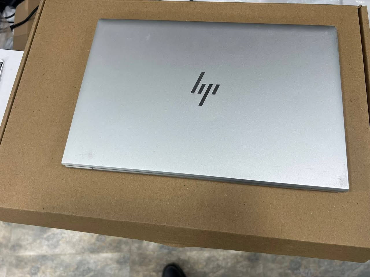 💻 لابتوب للبيع 
🔹 المعالج: AMD Ryzen 7 PRO 4750U
🔹 كرت الشاشة: Radeon Graphics مدمج
🔹 عدد الأنوية: 8 Cores / 16 Threads
🔹 سنة الإنتاج: 2020
🔹 الرام: 16GB DDR4
🔹 الخزن: 256GB SSD
🔹 الشاشة: 14 إنج FHD (دقة عالية)
السعر 390 قفل


**إذا كنت صاحب هذا الإعلان وتريد حذفه لأي سبب، رجاءا أرسل رسالة إلى الدعم الفني**