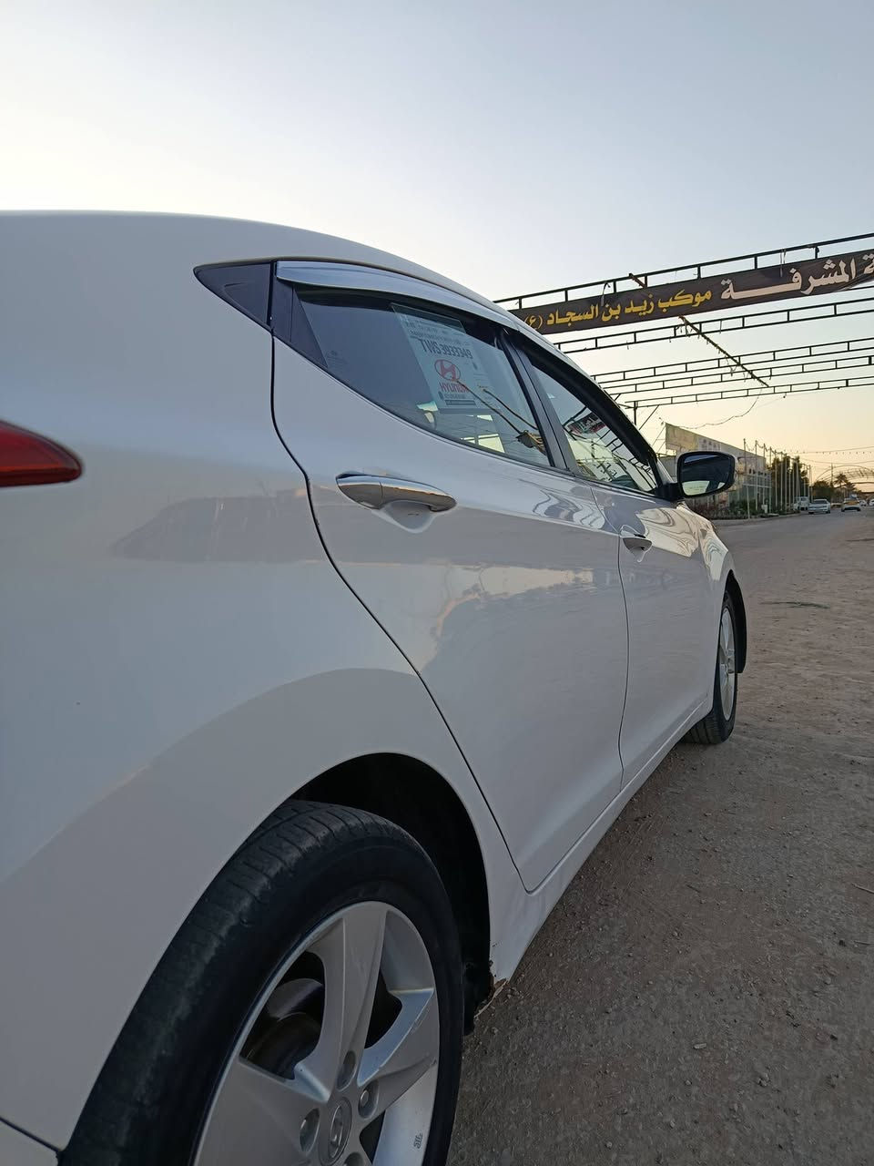 السلام عليكم 
للبيع النترا 2014 خليجي رقم بغداد بأسمي كير مكينه حداديه مكفولات تدفئه تبريد مكفولات مكينه 1800 دوش مواصفات معروفه تحكمات اشاير بالمري + شفط فتحه سقف شاشه كامره السونار مرفق مع المنشور 
السعر 108 وبيه مجال لشراي 
عنوان السياره بابل المركز .. 
للاستفسار الاتصال على الرقم ***********
