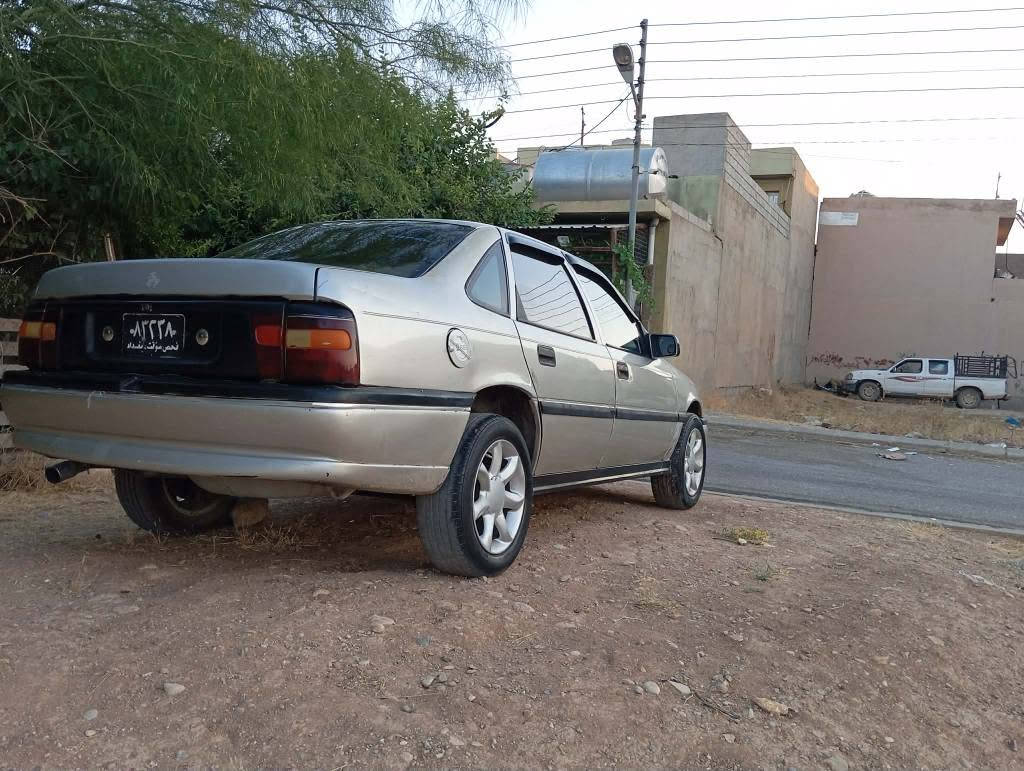 فيكترا 93 اتوماتيك مالي دوست 
سنه وي به شرتي حاسيبه و ئه وليات 
مكينه 20 گيرو مكينه ي به شرت زور مزبوته 
سياريه زور جوانه  
سعري 19گلا و معمه له 
شوين ;چمچه مال بو زانياري زياتر 
زم ;***********

*********** شمشمل, السليمانية
