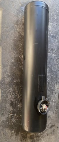 تانكي 100 لتر كامل هوه والطوافة  ستخدام اقل الشهرين …للبيع السعر 250 أ...