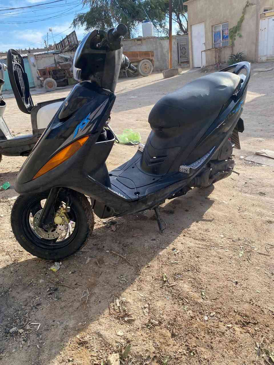 سلام عليكم
 ماكس عدله بلادي ما مفتوحه محرك ناعم تجي تفحص وتاخذ
سعر 650 وبيها مجال قليل 
مكاني كربلاء حي العامل
رقم ***********
