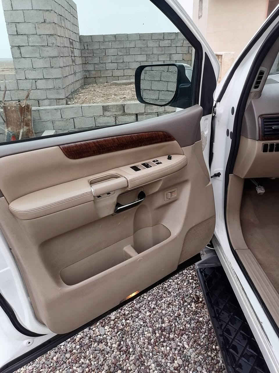 السلام عليكم ،، نيسان ارمادا 2011 وارد امريكي مواصفات SL محرك 8 سلندر 5.6 ضررها البونيد مبدل أصلي وبيها شوي بارد بالجاملغ السونار موجود
بصمة
تبريد تدفئة ثلاث قطع
ابواب ذكية
7 راكب 
حساسات امامية خلفية 
شاشة كامرة 
مقاعد السائق والراكب كهرباء 
مقاعد الصف الثالث كهرباء 
تحكمات ستيرن 
تحكم كهرباء بارتفاع البريك والسكليتر 
گير محرك شرط حدادية سنوية ل 2028 السيارة جاهزة مال بيت ما تدفع دينار بيها
مكان السيارة صلاح الدين الشرقاط الساحل الايسر ،، السعر 125 وبيها مجال 
للاستفسار ***********
