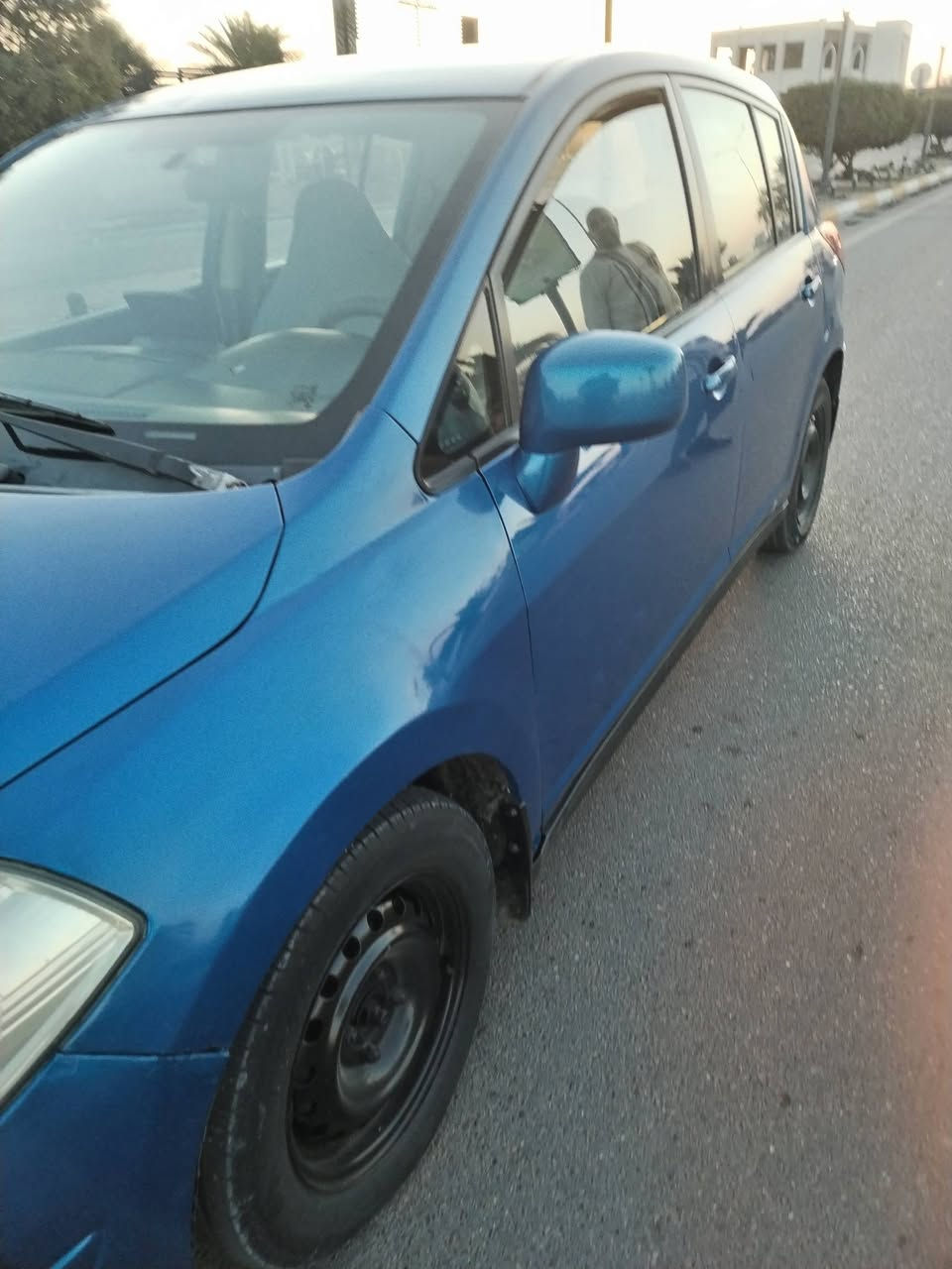 السلام عليكم ورحمة الله وبركاته نيسان فيرسا موديل ٢٠٠٨ سياره جديده بيه صبغ جملغ وبنيد بدون  داخل سياره رقم الجديد بسمي اي استفسار ع رقم الهاتف *********** ابو رضا
