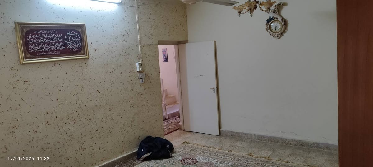 دار للبيع كركوك حي الواسطي خلف دائرة المعوقين المساحة ٣٠٠متر الواجهة ١٢ البيت طابو ملك صرف والبيت موضح كما في الصورة للاستفسار الاتصال على( ***********)
