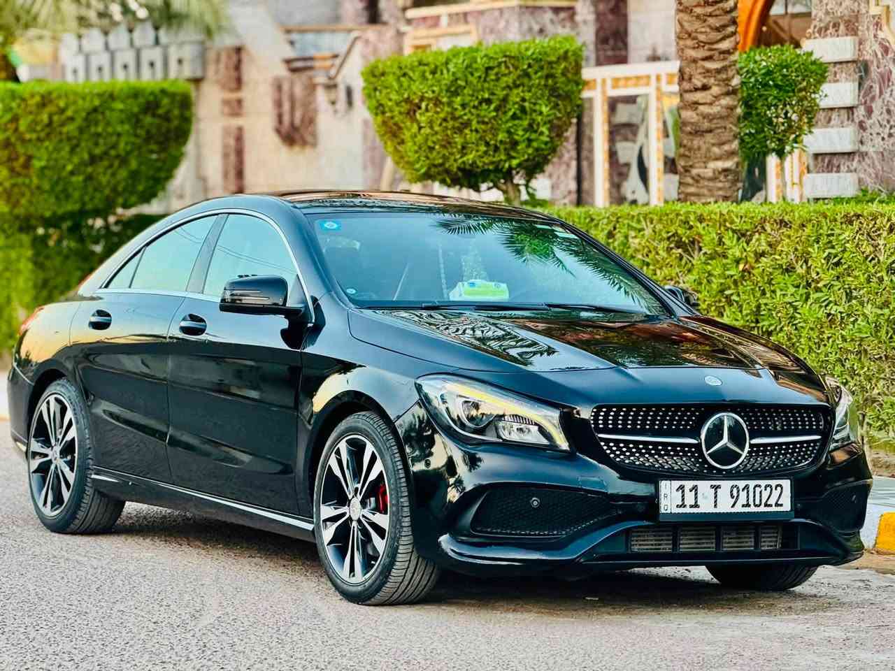 السلام عليكم ! بيع مستعجل ؟ ارخص مارسدس
mercedes 

‏Cla 250  

ارغب حجم بهذا النوع 

موديل 2016 ب اسمي 

السعر :  135 $ وبيه مجااال 

اتصال :  ***********

سياره بي كلير البنيد وجاملغ ؟ بدون دواخل ؟ سونر مرفوق 

محرك ٤ سلندر بانزين تيربو 

كفاله محرك كير صدر  

داخل  اسود وابيض مميز رياضي

وياله بلاد المرغوبات 

شاشه كبيره 

اناره داخليه متعدده 

مثبت سرعة cruise

بصمه 

بنراما 

شفتات سترين  

اناره داخليه ١٣ لون 

سستم صوت مميز 

حساسات 

كشنات هيتر 

كشنات خزن ميموري 

مكانها  (( بغداد )) 

مكينه و كير كفاله  بدون اي عيب سيرفس كامل

و بالعافية على اللي ياخذهه 🙏

