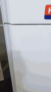 السلام عليكم عندي ثلاجه هيتاشي بخاخ نضيفه كلش مال بيت الاصليه مال بيت عنوان كربلاء  البوبيات الحر الصغير رقم الموبايل ***********
