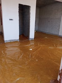 اخوان اللي يحتاج خباطه صب ارضيات تدخيل سبيس وحدل 07818530071