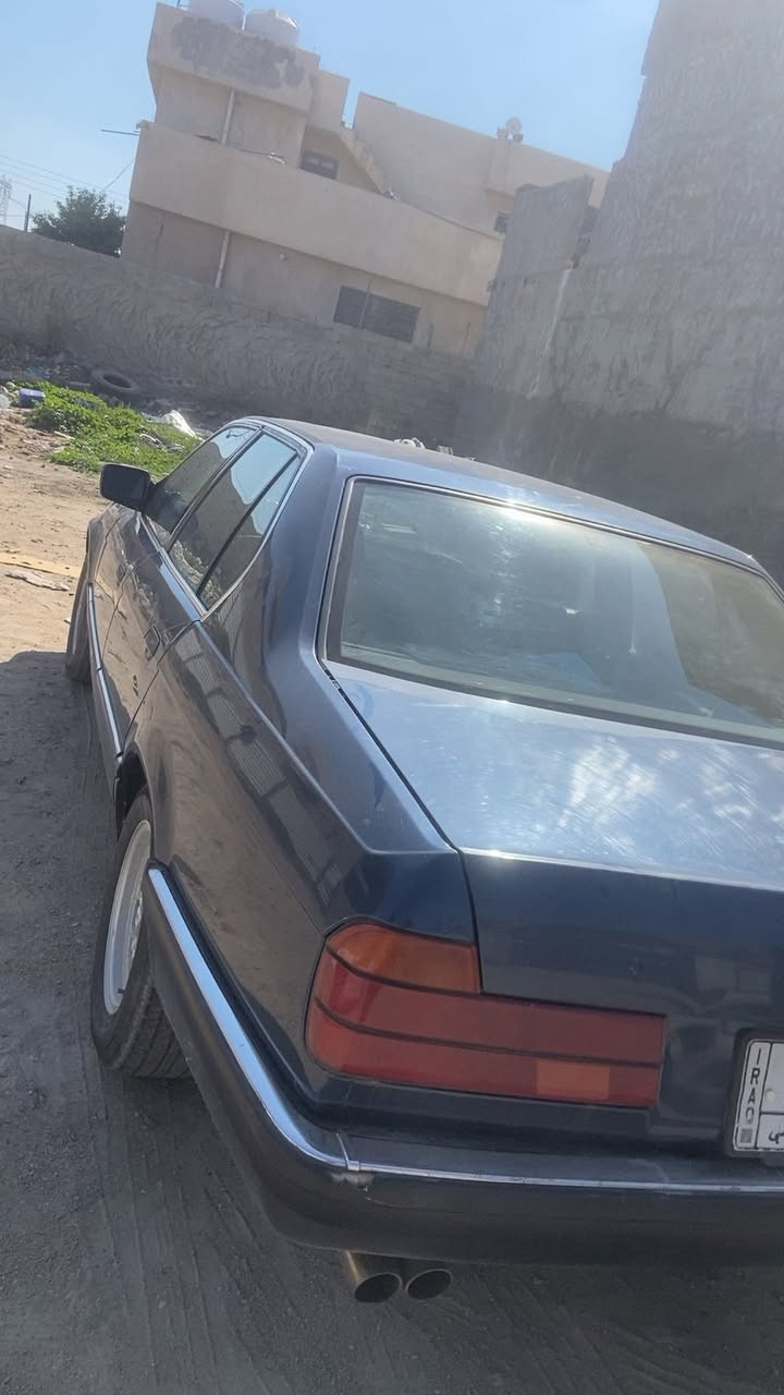 سلام عليكم بي ام 735موديل 92صبغ فرن مكفوله من ضربه محرك 6سندر كفاله محرك رقم بغداد تحويل مباشر سعر52وبيها مجال تفاصيل عل رقم الهاتف ***********)(***********
