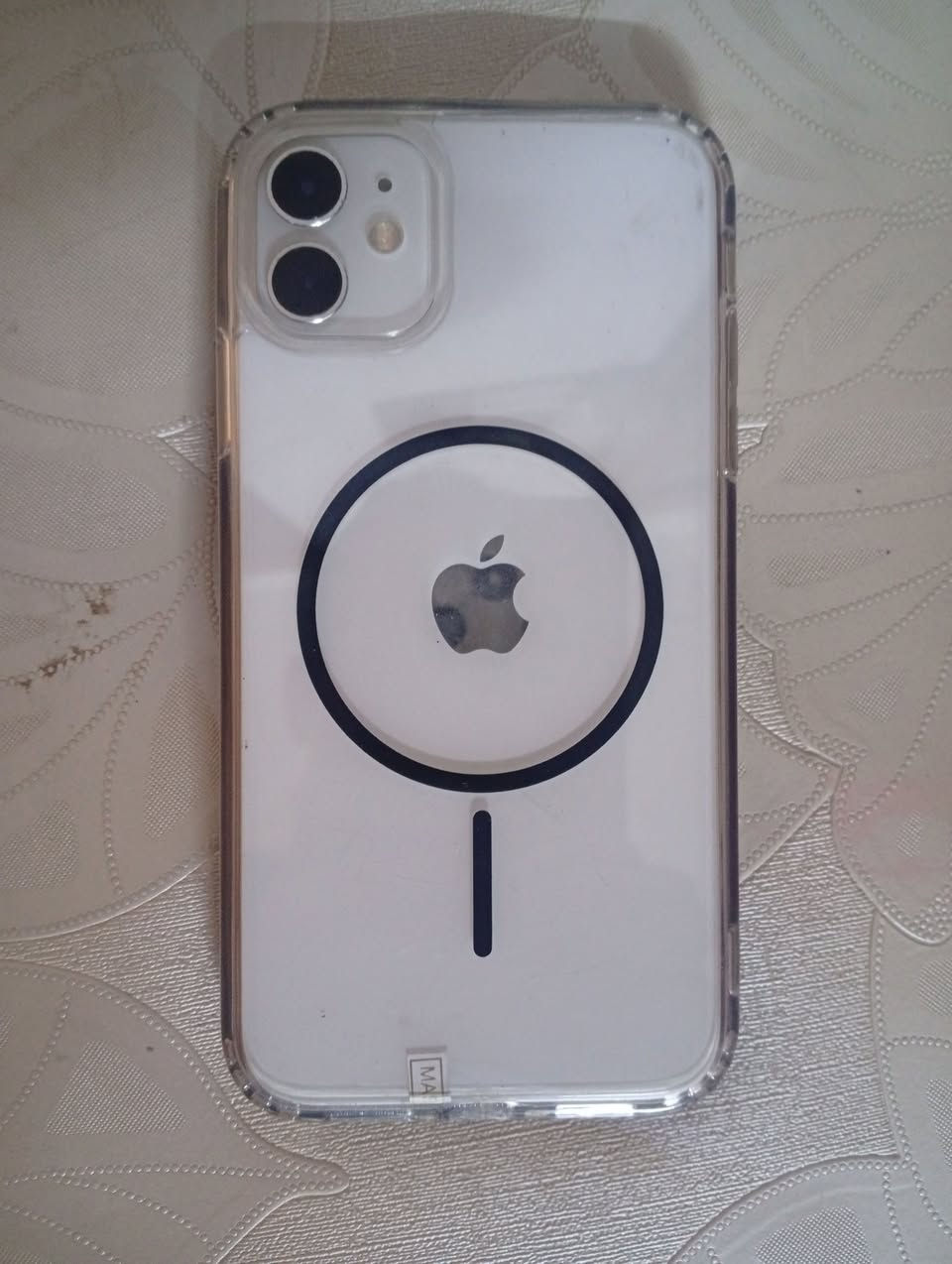 سلام عليكم ايفون11 ذاكرة 128 
ما صالي هواي من جبته جديد شخط ما بي الله شاهد
كلش بطارية 93 ملاحضه: الجهاز
كلشي ما مبدل بي بعده مال شركة 
وجديد كلش نضافه 97٪ ما صارلي هواي من جبته وكامرته تخبل  بس اني راح ابيعه لان ما اعرف للايفون جان عندي سامسونك سعرة 370 وبيه مجال قليل مكاني بغداد مدينة الصدر شراي اتصل على هذا الرقم
***********
