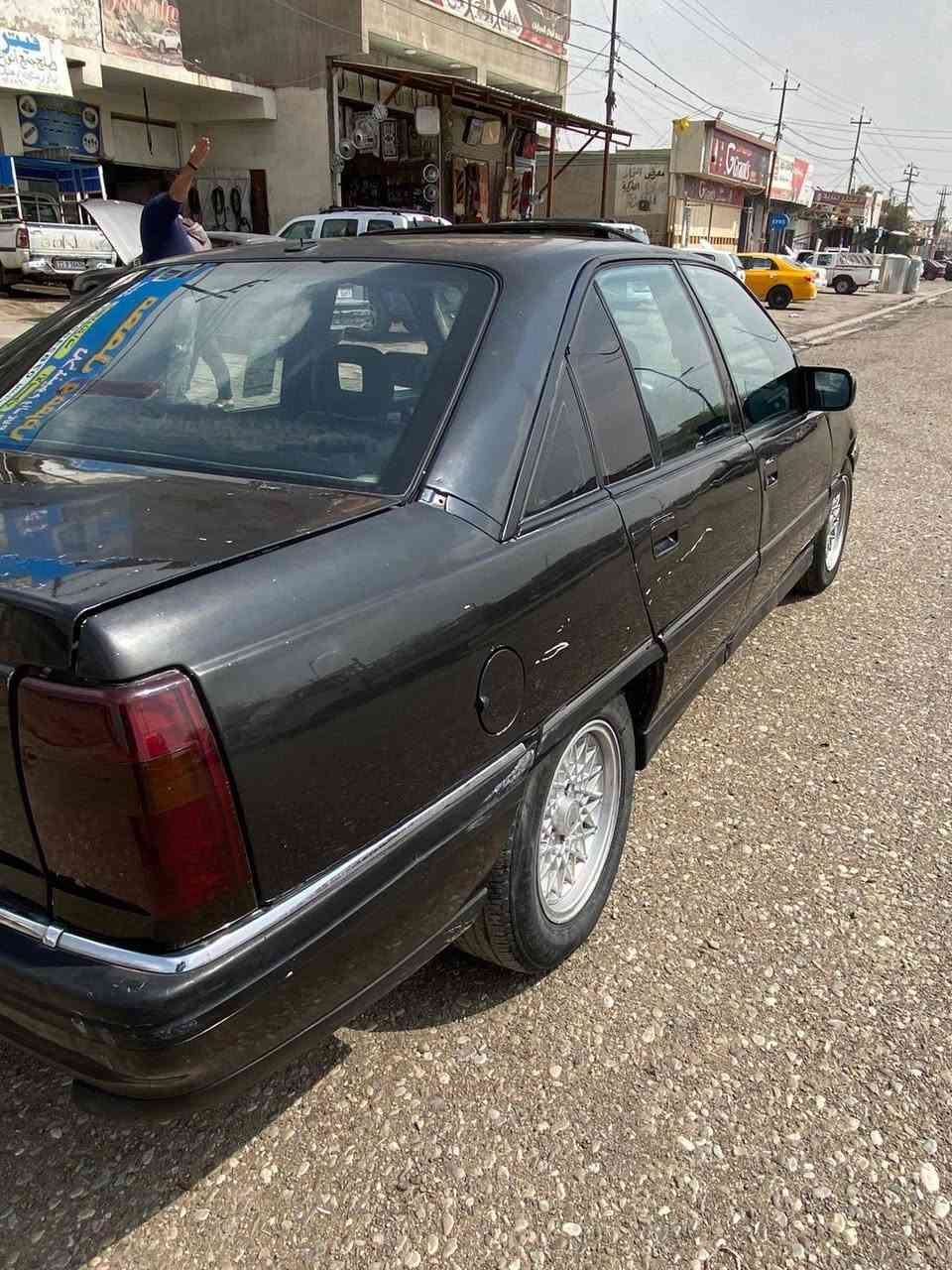 سلام عليكم للبيع او مراوسه اوميكا موديل، 1992 حجم 20 سياره فول مواصفات سقف سلايت سلايت كهربائي جامات كهربائي كيرعادي سنويه مشروع وطني جديد لغايه 2028 كير محرك بشرط جديده سعر 33وبي مجال بصيط عنوان كركوك رقم هاتف ***********
