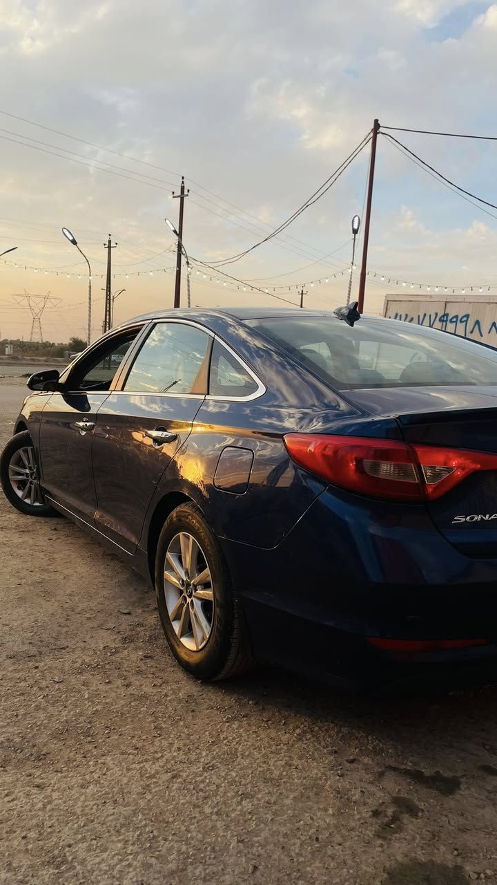 سلام عليكم سوناتا موديل 2017 جيتي اي مريكي حادثه دعاميه بدون دواخل وبيه بارد بل بنيد وبدايرً مال جاملغ الخلفي مكينه وكير مكفولات صدر تبريد سياره مابيه كل نقص 
مكان بغداد المحموديه 
السعر 117 وبيه مجال 
***********

