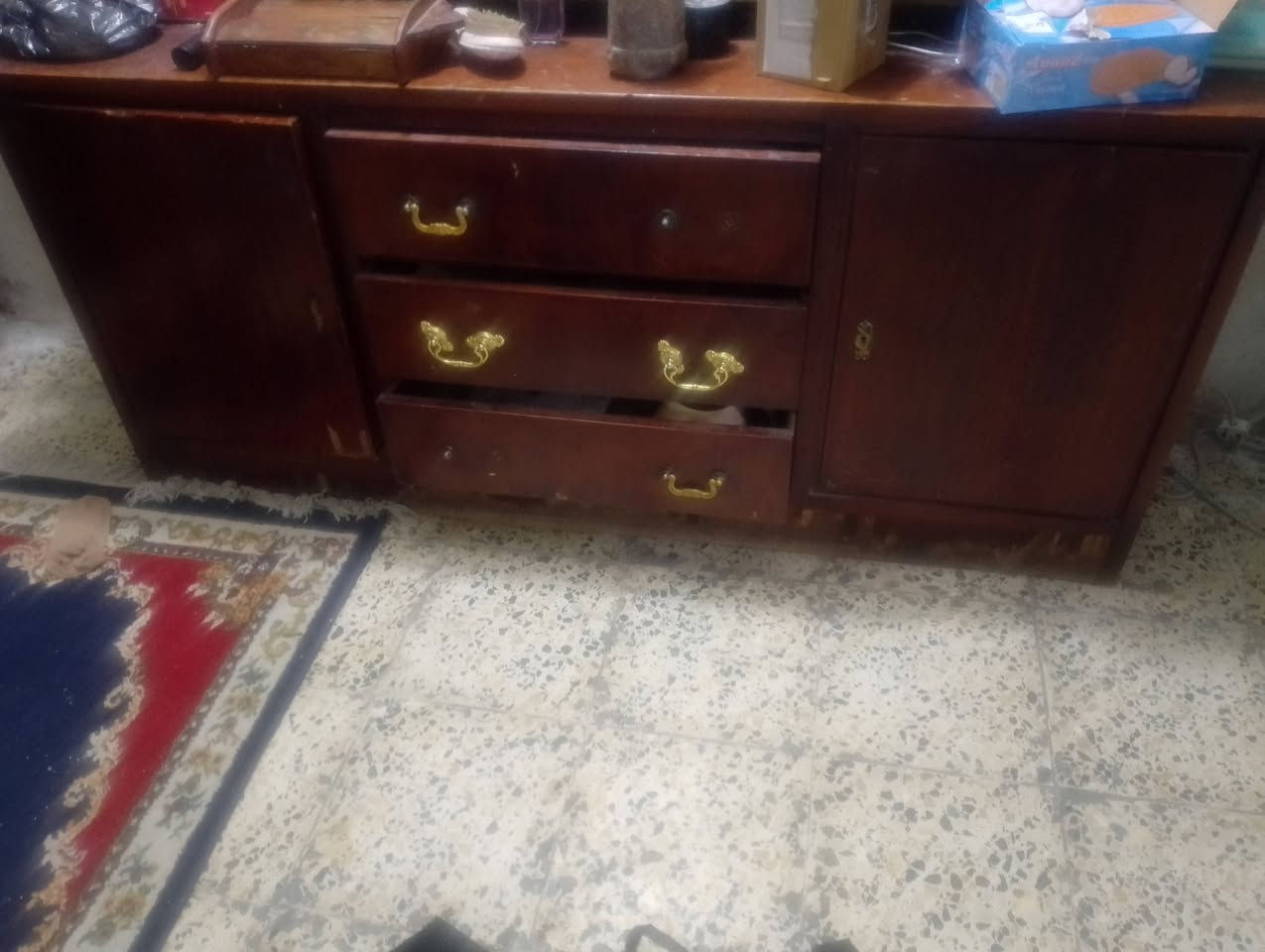 غرفه نوم كنتور وميز ابو المرايا وجربايه وملحقاتها٤٠٠


**إذا كنت صاحب هذا الإعلان وتريد حذفه لأي سبب، رجاءا أرسل رسالة إلى الدعم الفني**