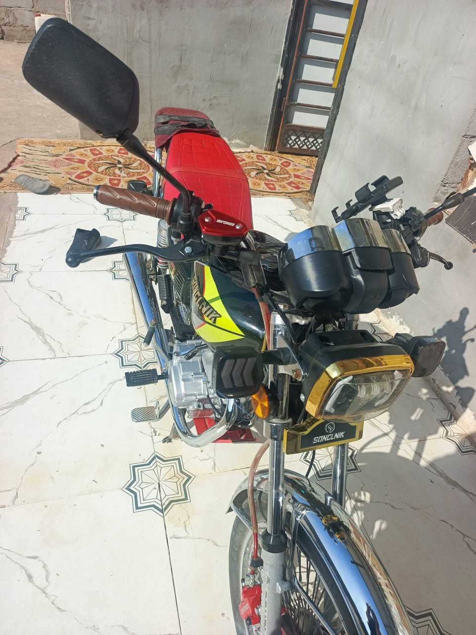 سلام عليكم دراجه سونك مديل ٢٥كفاله عامه اوراق اسكنر اي نقص ما بيه مكان العماره المركز سعره ٨٠٠بيه مجال***********
